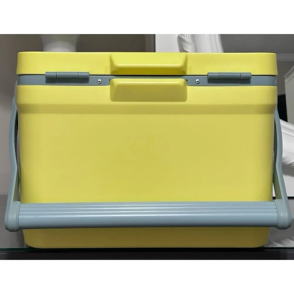 STANLEY Adventure 16 Qt‎ Easy-Carry Cooler, POMELO YELLOW - Picture 6 of 10